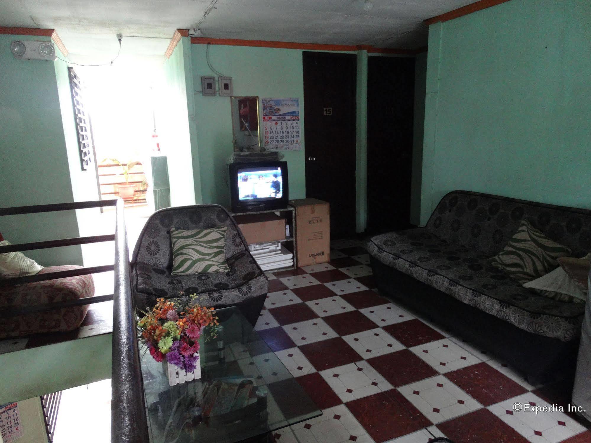 Quoyas Inn Davao Zewnętrze zdjęcie